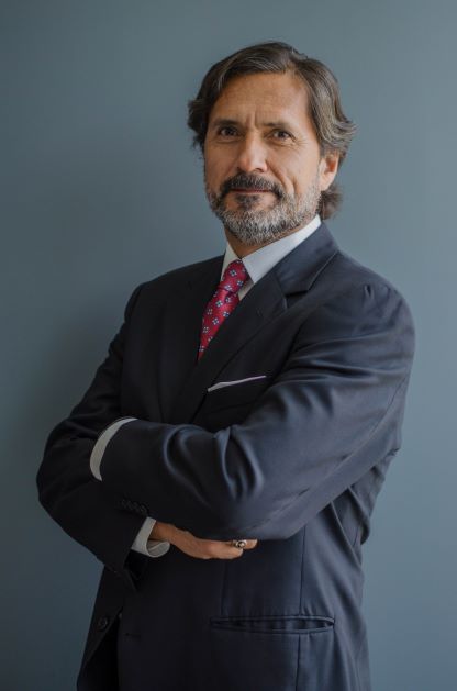 La imagen tiene un atributo ALT vacío; su nombre de archivo es Pedro-Delgado-director-de-Hospitality-de-Newmark-Knight-Frank-1.jpg