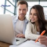 Parejas jóvenes enfrentan retos para conquistar su estabilidad financiera