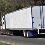 Disminuyó en México 22% robo a transporte de carga en 2025: AMESIS