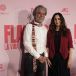 JULIETA VENEGAS Y LORENZO HAGERMAN CELEBRAN LA PREMIERE CON ALFOMBRA ROSA DE «FLAMINGOS: LA VIDA DESPUÉS DEL METEORITO