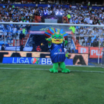 Time Ceramics presenta a “Time Long”, su nueva mascota oficial que fusiona lo mejor de dos culturas