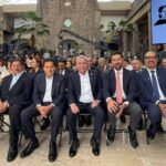 Anuncia Sheinbaum “salario medio del IMSS” para burócratas mexicanos